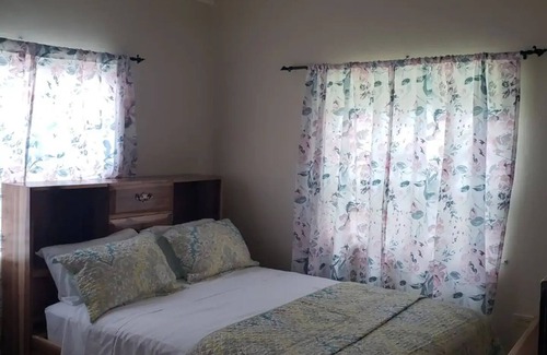 Salt Gut House | Charming house in delightful Boscobel with AC, WiFi. quiet neighborhood,