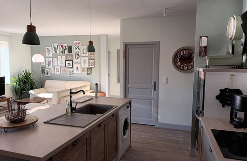 Gy Cottage | Charming house in Gy, 3 bedrooms, parking, wifi, nature and hiking