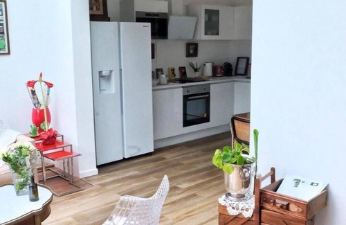 Minimes - Barriere de Paris House | Charming house with character, terraces and garden, close to the metro.