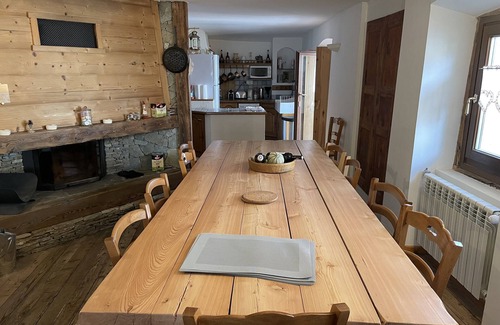 Abries House | Charming house with SAUNA and free WIFI *