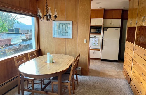 Ketchikan Apartment | Charming Ketchikan Apartment In-Town Garden/Water/Mountain Views 2-Bd 1-Bath