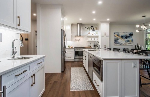 Lunenburg County Cottage | Charming Lake House Escape in Mahone Bay