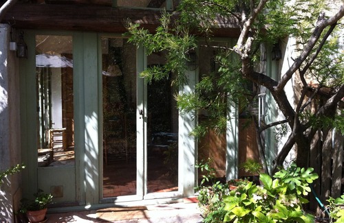 Entrecasteaux House | Charming Little House with Pool