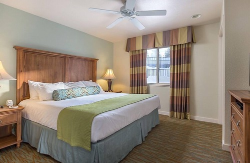 Round Hill Village Resort | Charming Lodge-Style Resort with Something to do in Every Season!