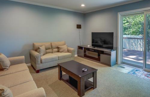 Monroe Township House | Charming Monroe Township Home - 13 Mi to RU!