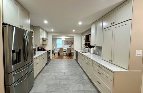 Applewood West House | Charming Mountain Contemporary 3-Bedroom 3-Bath 1- Office house in Golden