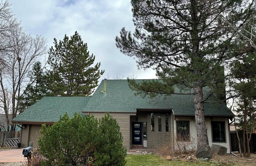 Applewood West House | Charming Mountain Contemporary 3-Bedroom 3-Bath 1- Office house in Golden