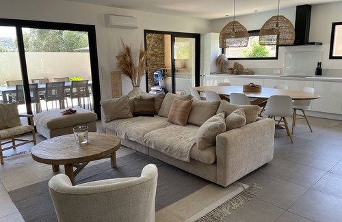 Oletta House | Charming new villa 3 km from the port of St Florent and the beaches