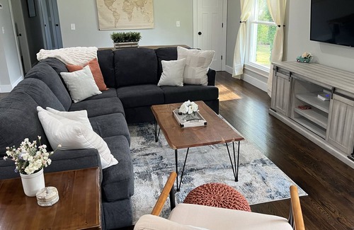 Clemson House | Charming Newly Renovated Home in the PERRRFECT Location Near Clemson University!