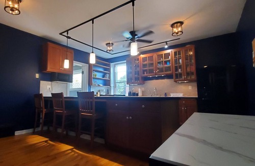 Oswego House | Charming Oasis in the Heart of Oswego!! Your Home Away from Home 🏡✨!!