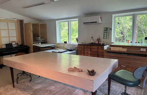 Lyme House | Charming open studio in renovated barn in superb Lyme, CT with WiFi, AC.