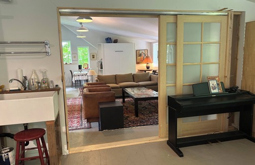 Lyme House | Charming open studio in renovated barn in superb Lyme, CT with WiFi, AC.