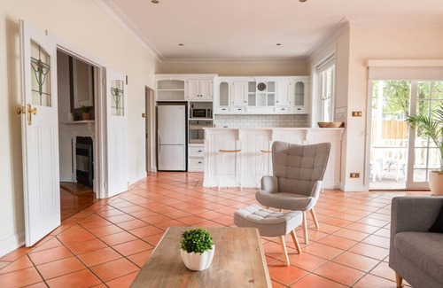 Geelong House | Charming pet-friendly Geelong heritage home