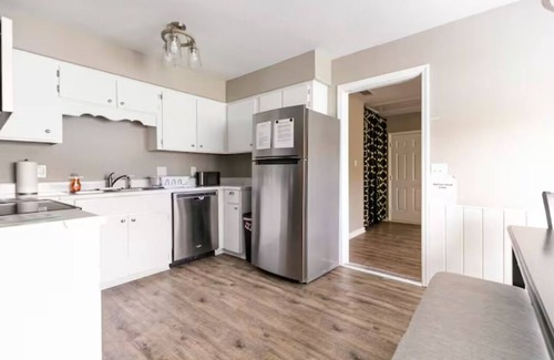 Pooler House | Charming Pooler Home 12mi from downtown Savannah