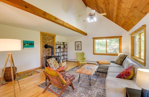 Putney House | Charming Putney Home Porch, Grill and Hiking Trails