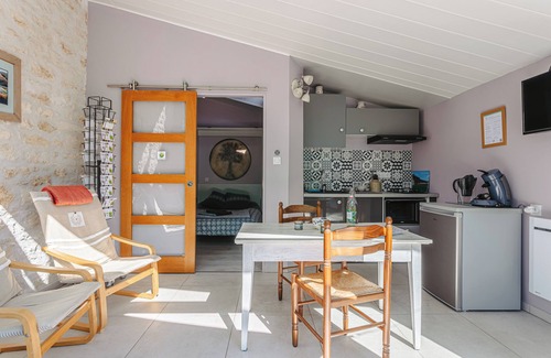 Soubise House | Charming, Quiet Cottage for 2 People, Between Nature and Ocean