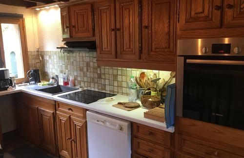 Veuil Cottage | Charming Renovated Home with Private Garden Near Loire Castles and Beauval Zoo