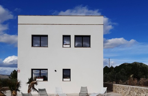 Biar House | Charming reservoir house