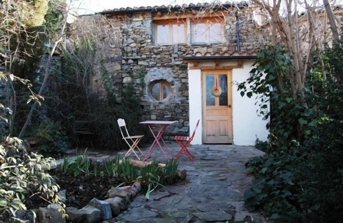 Navalsaz Cottage | Charming rural house, in a very pretty and quiet village. Spectacular views