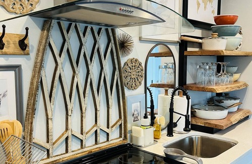 United Central Apartment | Charming Rustic Studio w/Private Entrance