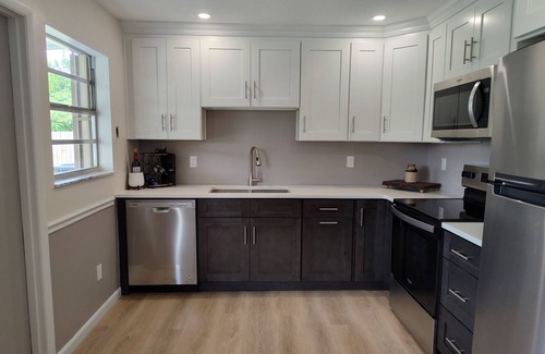 Sebastian Highlands Cottage | Charming Sebastian Home . bring Your Boat!