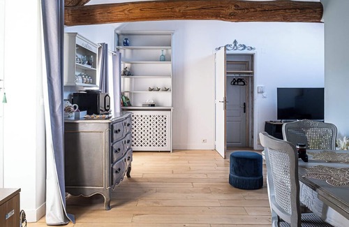 Villiers-sous-Grez Apartment | Charming self-contained suite in farmhouse