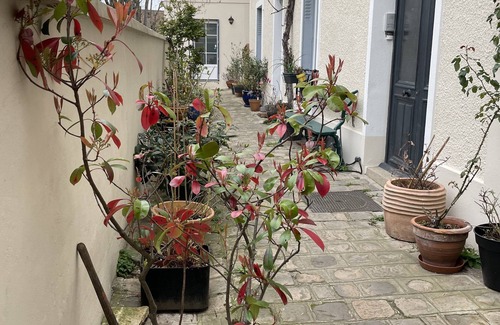 Fontenay-aux-Roses Apartment | Charming studio, near RER B Paris