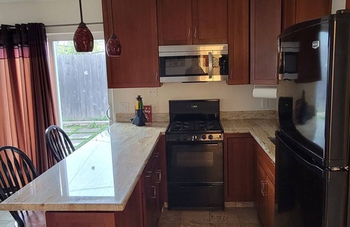 Rolando Village Cottage | Charming Studio Cottage in fabulous San Diego with all amenities!