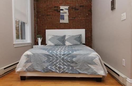 Columbus Apartment | Charming Studio in Boston Brownstone, C.Ave#5