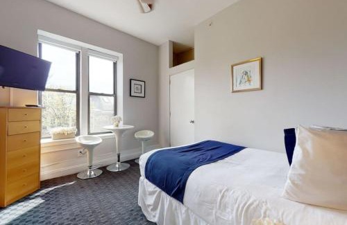 Columbus Apartment | Charming Studio in Boston Brownstone, #44