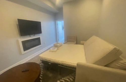 Northeast Apartment | Charming Studio near Capitol Hill - U2