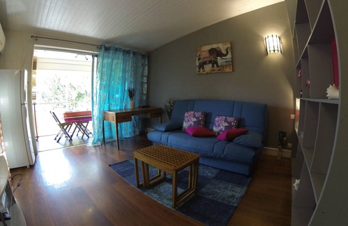 L'Autre-Bord Apartment | CHARMING STUDIO THE ALIZES THE MOLD