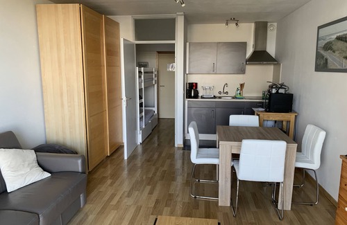 De Panne Apartment | Charming studio with side sea view and indoor pool