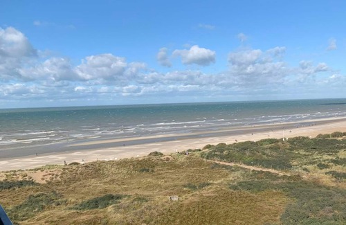 De Panne Apartment | Charming studio with side sea view and indoor pool