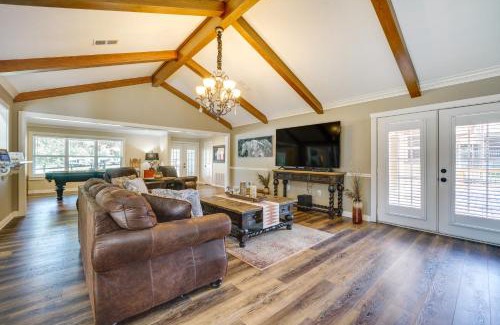 Redlick House | Charming Texarkana Home Lake and Pool Access!