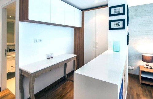 Downtown Kuta Hotel | Charming Thematic Room - 1 King Bed in Kuta Area