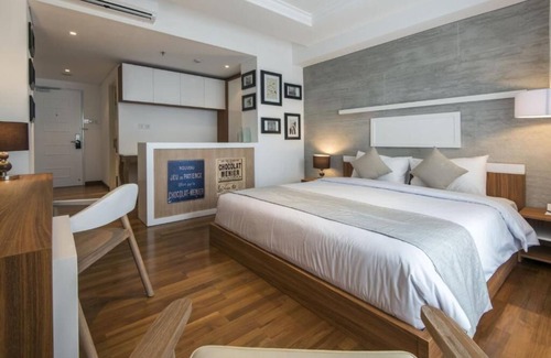 Downtown Kuta Hotel | Charming Thematic Room - 1 King Bed in Kuta Area