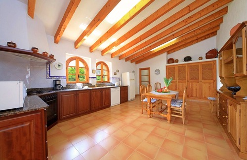 Les Palmeres Villa | Charming villa w/pool walking distance to beach!