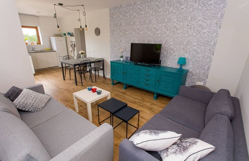 Okrug Donji Villa | Charming villa LeANN with stunning garden