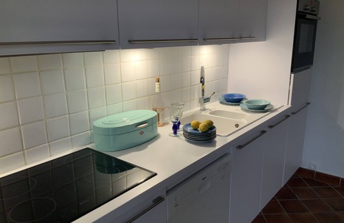 Saint-Restitut Villa | Charming villa with large swimming pool in an idyllic estate in Drôme provençale