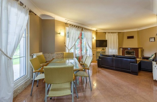 Mollafeneri Villa | Charming Villa with Pool and Garden in Gebze