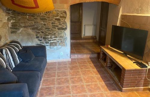 Juia House | Charming village house for families & cyclists