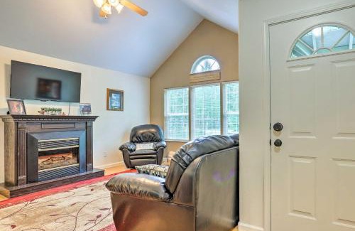 Meadow Lakes House | Charming Wasilla Retreat Walk to Lake Lalen!