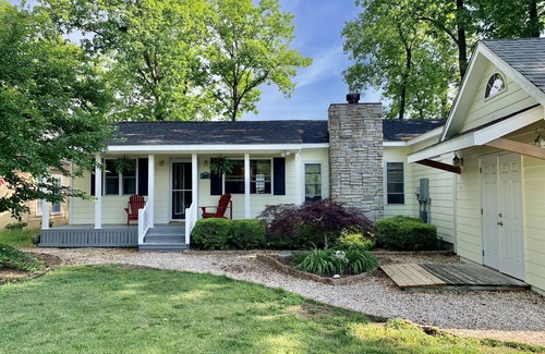 Saluda House | Charming Waterfront Home on Sought After Piankatank!