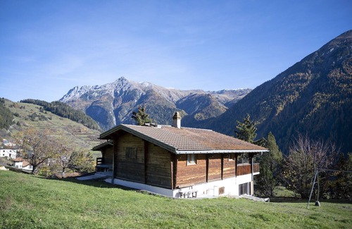 Valsot Ski Chalet | Chasa Avant Porta: Detached 4.5-room chalet with panoramic views