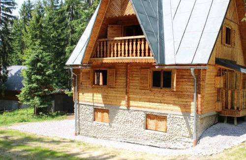 Oravska Polhora Cabin | Chata Živa pod Babou horou