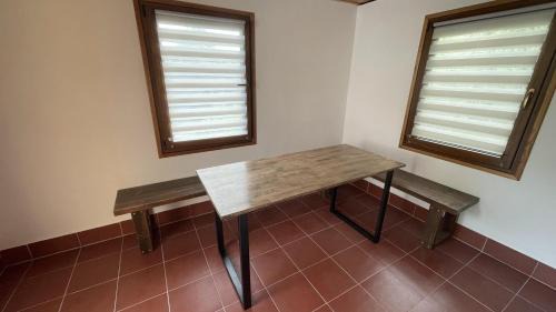 Cerveny Kostelec House | Chata Brodský E1064