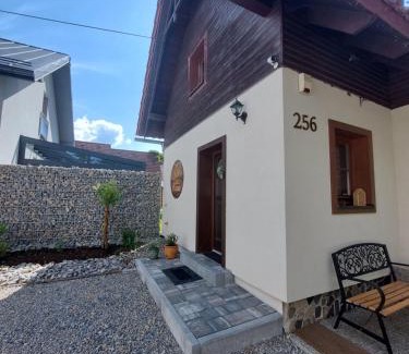 Demanova House | Chata DOBROTKA