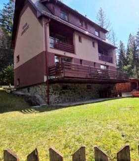 Tatranska Strba Apartment | Chata Lieskovec - chata v lese blízko zubačky