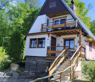 Lipova-Lazne Ski Chalet | Chata Mraveneček